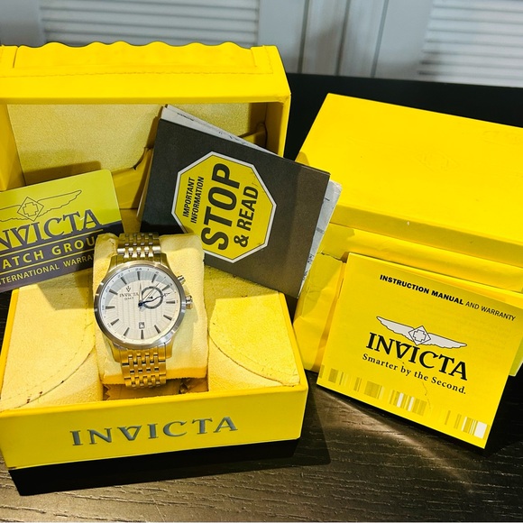 Vintage GMT Silver Invicta Watch Model 12228 - Picture 2 of 10